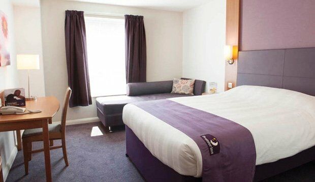 Premier Inn London เอนฟิลด์ ภายนอก รูปภาพ